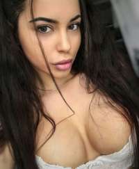 Mersin Gecelik Escort Bayan: Büyüleyici Ahenkli Danslar ile Geceye Işık Tutun