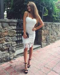 Mersin Saatlik Escort: Göz Kamaştırıcı Güzelliğiyle Büyüleyen Bayan