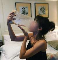 Mersin Ucuz Escort’un İncisi: 72kg, 151 cm'lik Büyüleyici Hanımefendi